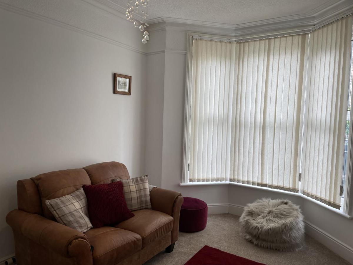 Дом отдыха 4 Bedroom House In Town Centre