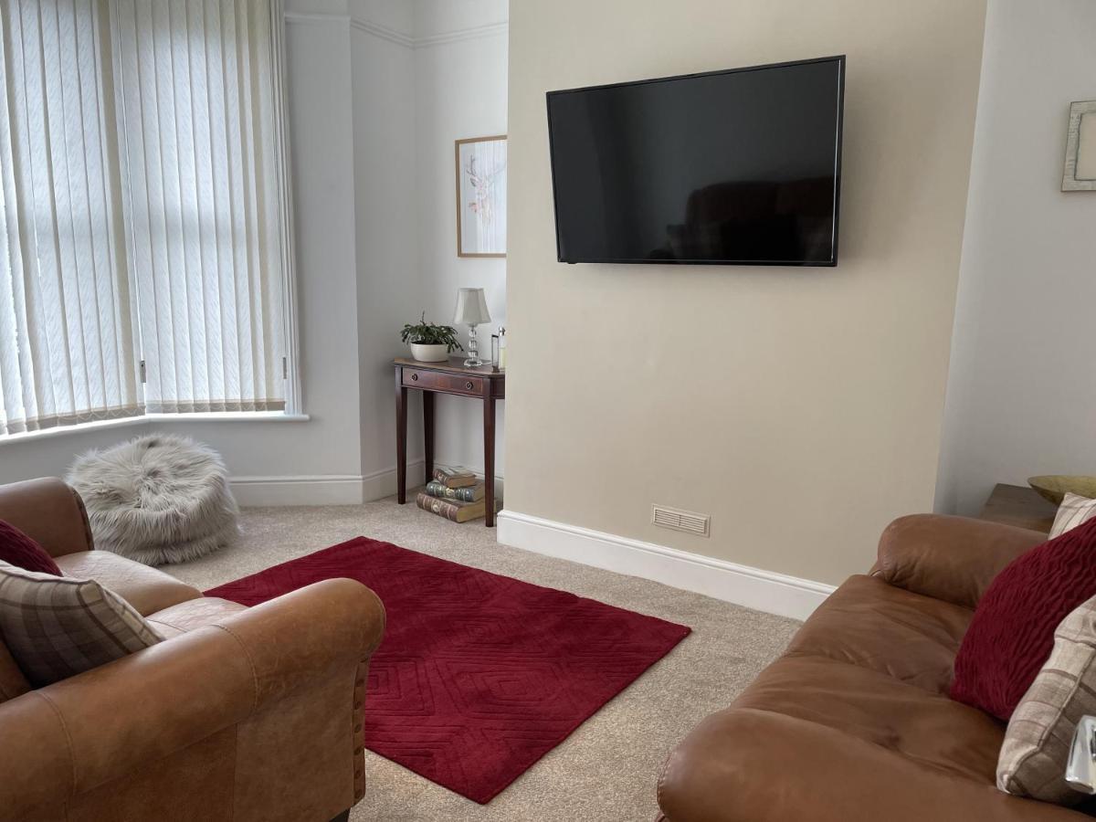 4 Bedroom House In Town Centre Дом отдыха *